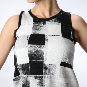 ANTHROPOLOGIE black and white top XXS